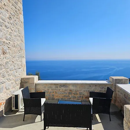 Rigas Stone Tower East Mani 2 Apartment Argilia Exterior photo